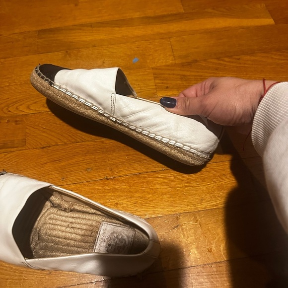 Tory Burch White and Black Espadrille Flats - Picture 7 of 16